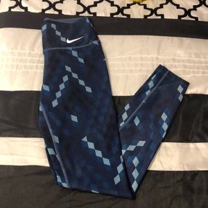 🛍SOLD🛍 Nike Dri-FIt Leggings
